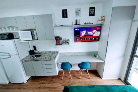 Studio Mobiliado na República – 22m² com Varanda