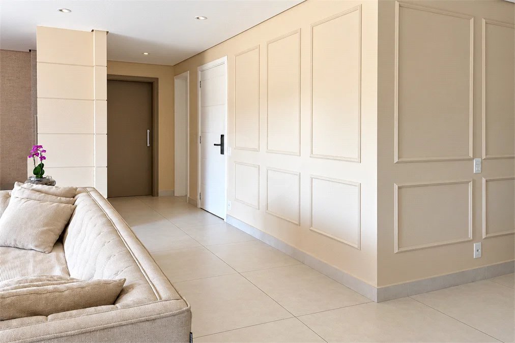 Apartamento com 3 suítes á venda no Condomínio Chácara Alto da Boa Vista, São Paulo - SP