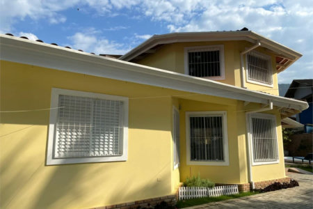 Casa à venda com 3 quartos, sendo 2 suítes, em Maresias, São Sebastião, SP