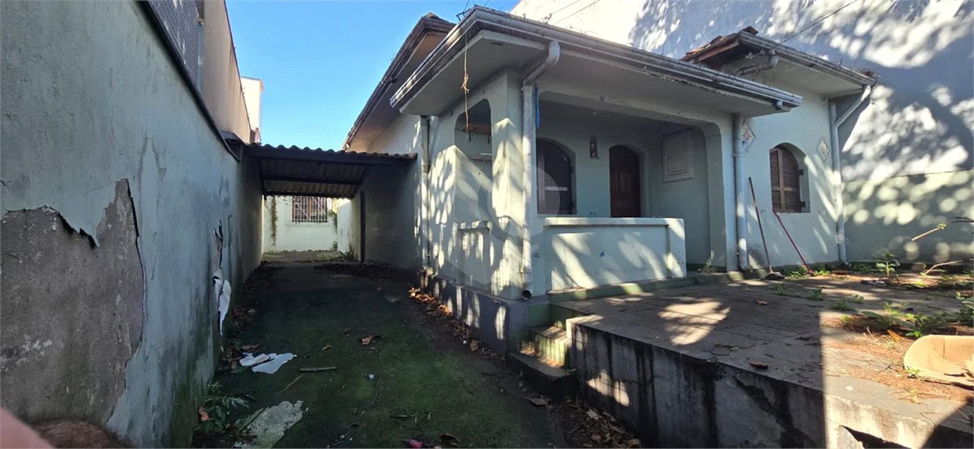Casa antiga a venda