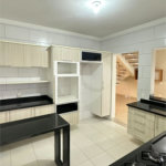 Indaiatuba- Villagio de Itaici- Venda - terreno 150,00 ms - construida 144, 15 ms - 3 dorms, 1 suite, sala, cozinha, wc - R$ 999.900,00 -Área de lazer conta com: Salão de festas - Piscina - Clube - Playground - Academia completamento bancário. Imóvel locado em setembro 2024, venda para investidor,
