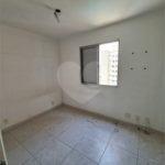 Apartamento à venda com 65m² -Cambuci