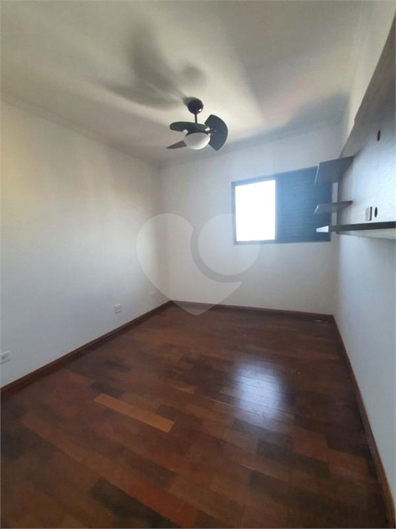 Apartamento Cobertura, no Condomínio Porto Sol.
