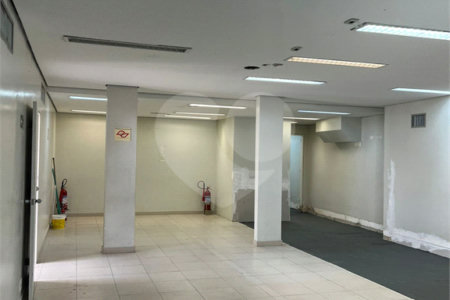 VENDA - Imóvel Comercial na Região Central de Indaiatuba com 741,63 m2 de construção, 1440,00 m2