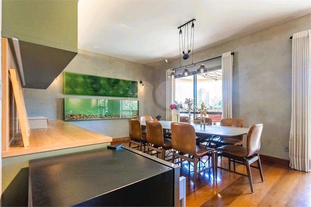 Vila Clementino - Apartamento reformado | 186 m² | 3 suítes | 3 vagas livres