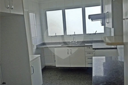 Apartamento a venda com 252 m² no Campo belo.