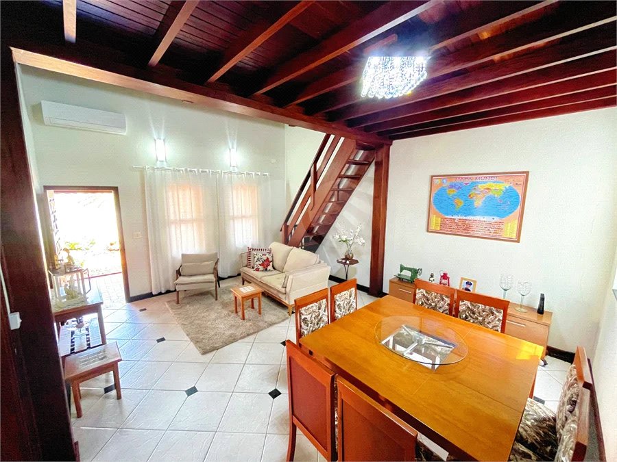 Casa à venda com 4 quartos, sendo 1 suíte,  em Loteamento Santa Rosa, Piracicaba, SP