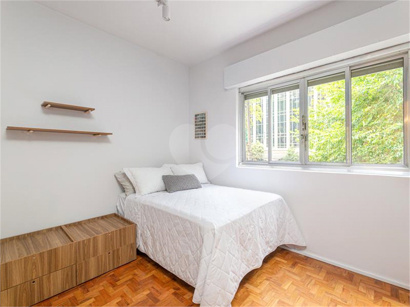 Excelente oportunidade para reformar e ficar com o apartamento dos seus sonhos!