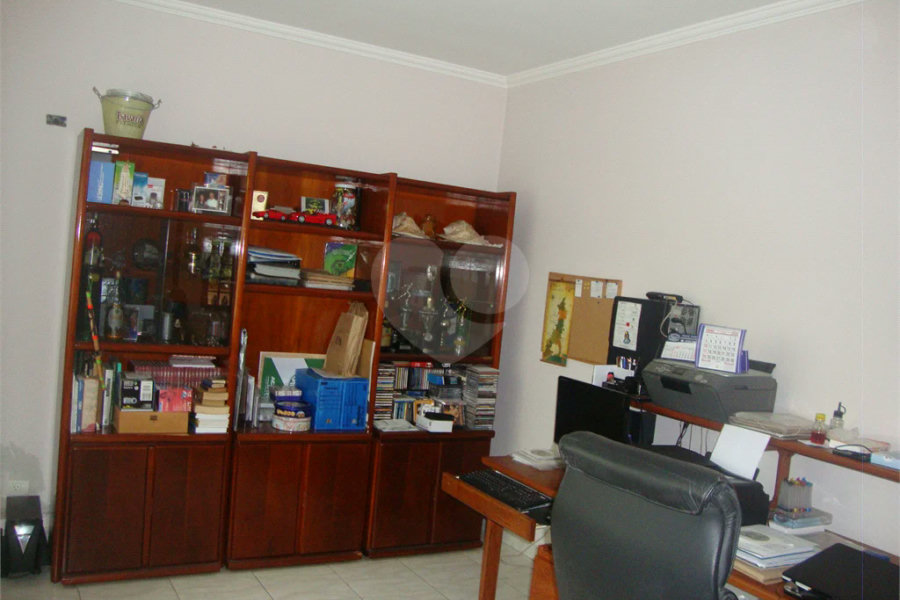 Chácara à venda com 5 quartos, sendo 2 suítes, em Jardim Arujá, Arujá, SP