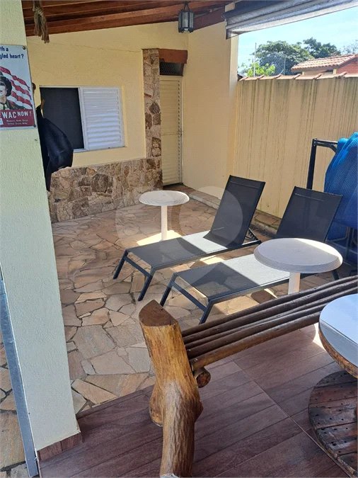 Casa Ampla com 5 Dormitórios, Piscina e Lazer Completo em Terreno de 1.260 m²