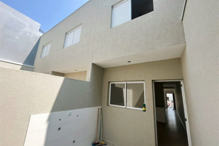 Sobrado à venda com 3 quartos, 1 suíte e 2 vagas no Butantã