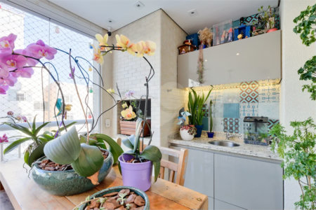 Apartamento à venda com 3 quartos, sendo 1 suíte, em Alto da Boa Vista, São Paulo, SP