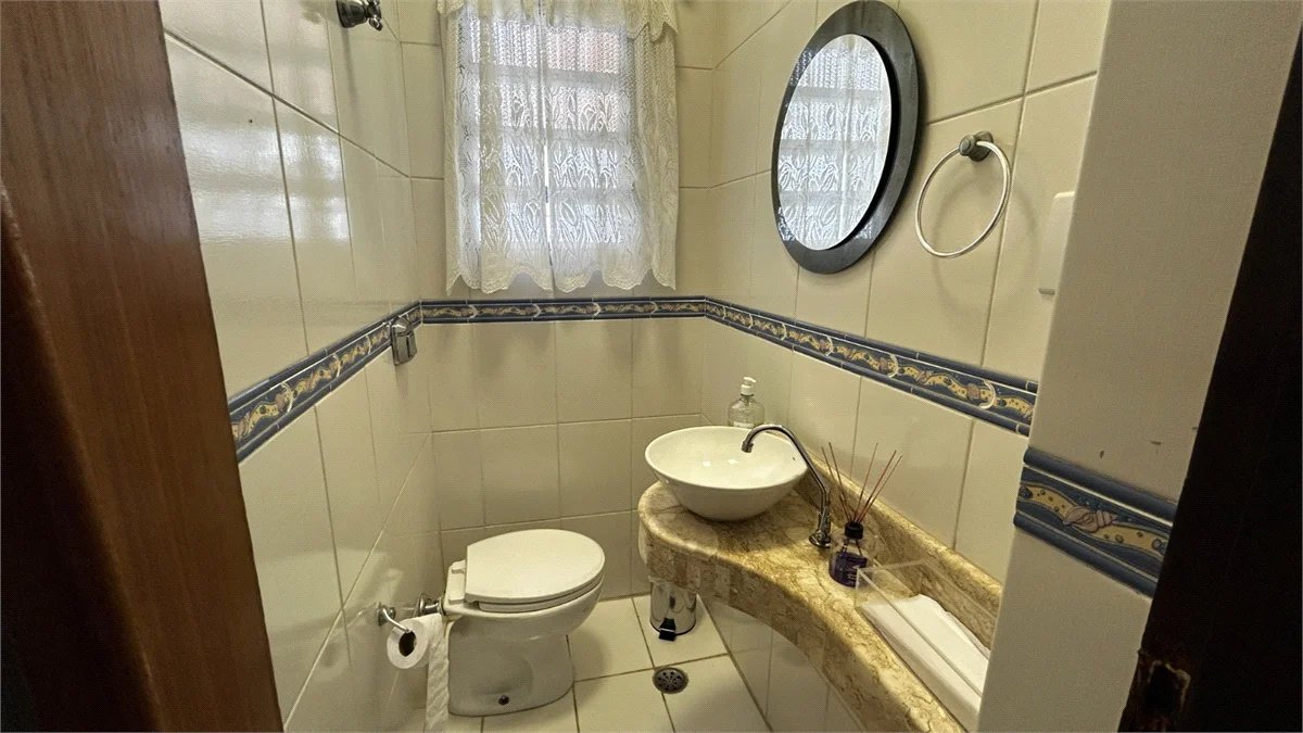 Sobrado à venda com 3 quartos, sendo 2 suítes, em Cidade São Francisco, São Paulo, SP