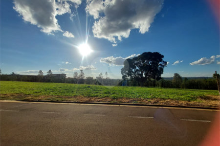 Terreno de 1400m² no Damha Golf com vista pro campo de Golf
