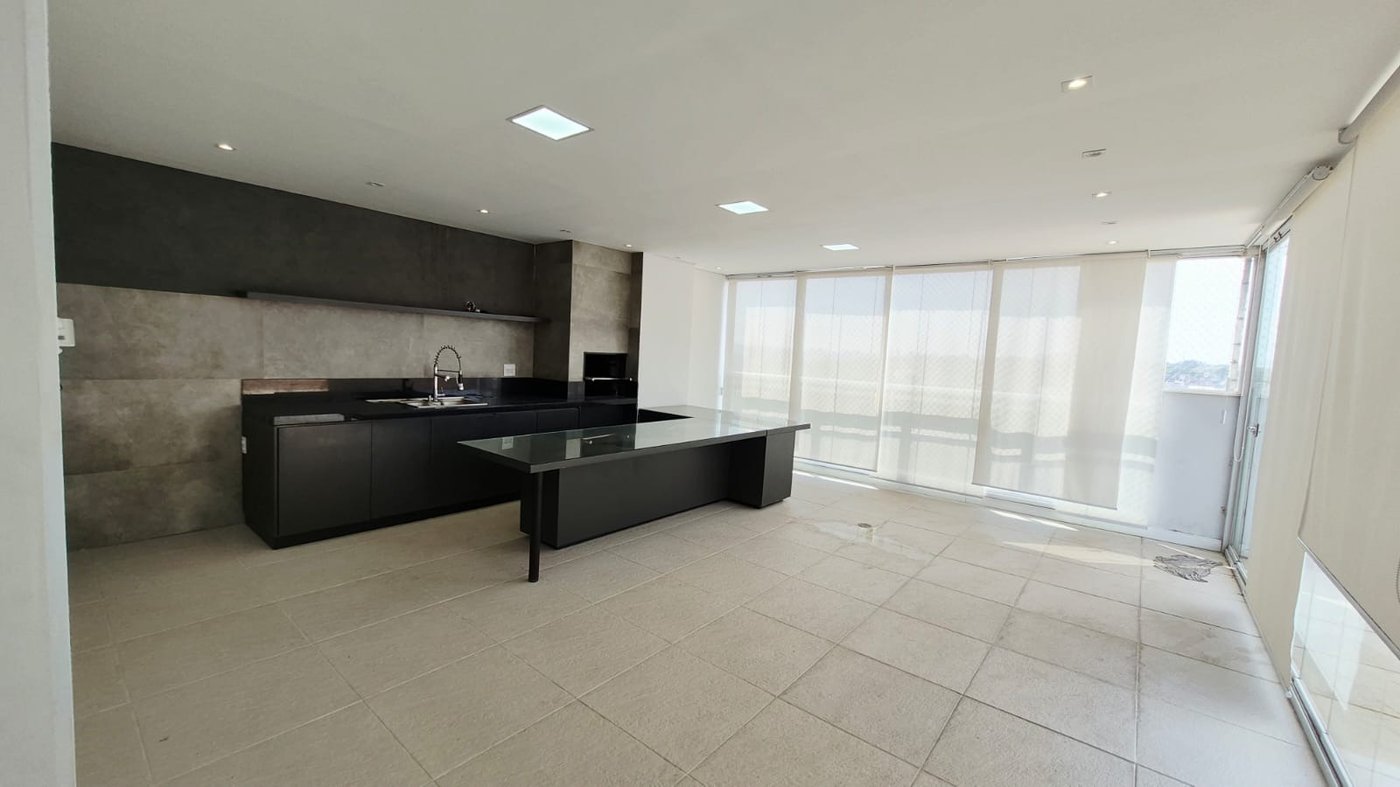 COBERTURA DUPLEX DE ALTO PADRÃO NA VILA SÃO FRANCISCO | 233 m²