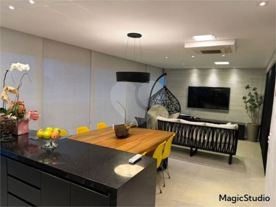 Apartamento com 120m², 3 dormitórios, sendo 3 suítes, 2 vagas de garagem, à venda no Tatuapé.