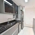 Apartamento no Ipiranga de 94m2 com 2 dorms, 1 suíte, 3 banheiros, 2 vagas. Estuda permuta.