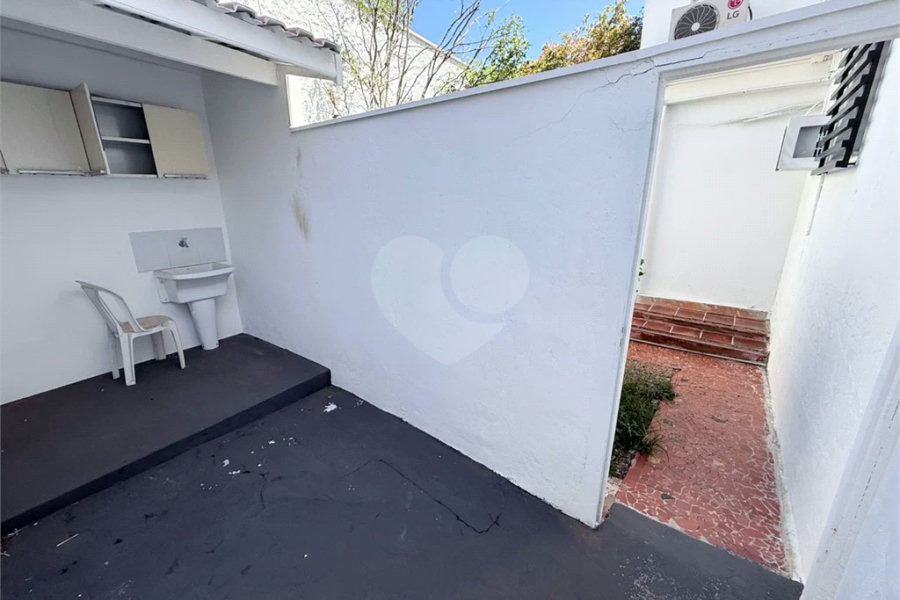 Prédio Comercial de Alto Padrão em Localização Nobre