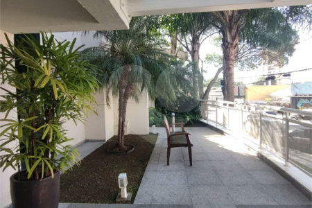 Excelente conjunto comercial para locação com 38 m², 2 salas com varanda e 1 vaga no Ipiranga!