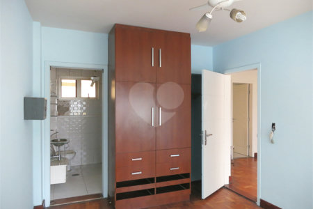 Apartamento com uma suíte na Bela Vista