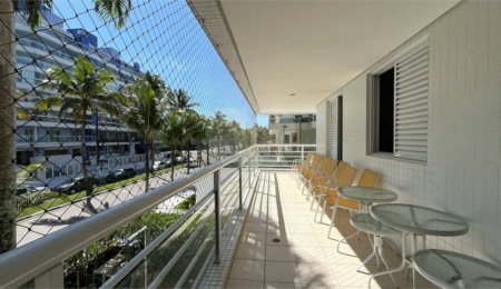 Apartamento à venda com 3 quartos, sendo 1 suíte,  em Riviera de São Lourenço, Bertioga, SP
