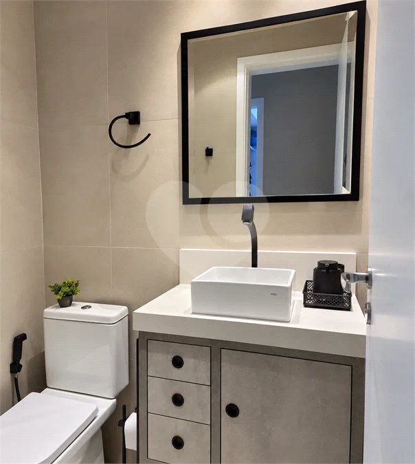 Apartamento reformado de 92 m² no Baeta Neves, com 2 dormitórios, 1 suíte, sala ampliada, área gourmet, 2 vagas, planejados e lazer completo.