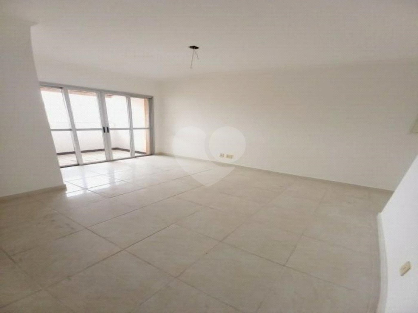 Apartamento à venda com 3 quartos, sendo 1 suíte, em Vila Santa Catarina, São Paulo, SP