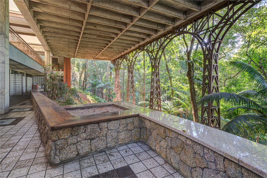 Casa à venda ou para alugar com 4 suítes no condomínio Chácara Flora, São Paulo - SP