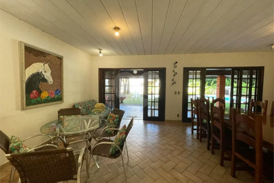 Casa à venda com 6 quartos, sendo 1 suíte, em Riviera de São Lourenço, Bertioga, SP