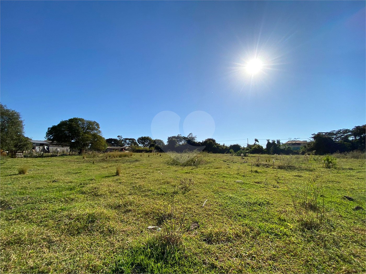 Área de terra para venda no Jardim Embaré,