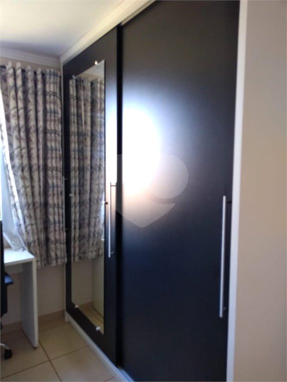 Apartamento com 2 dormitórios