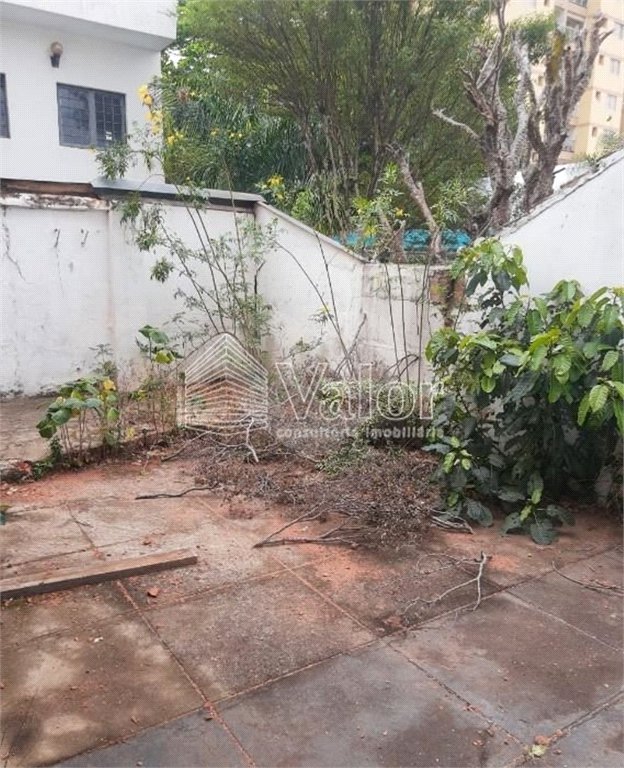 Casa Térrea com 2 dormitórios.