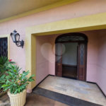 Casa Térrea 5 quartos bem localizada com piscina.
