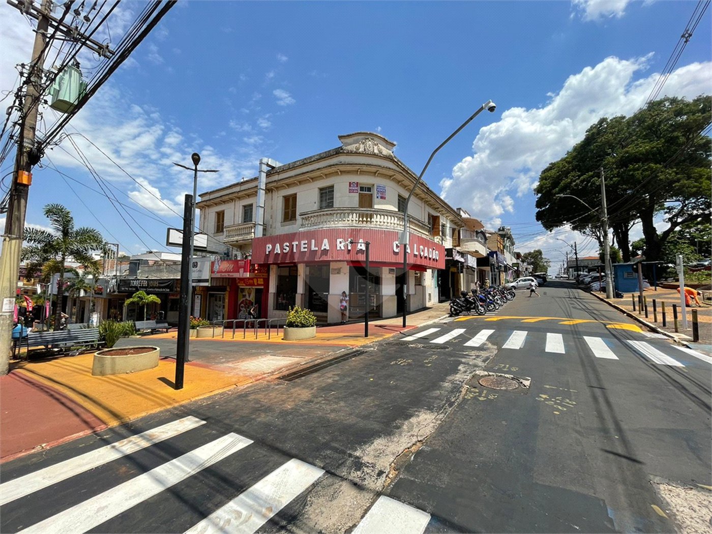 Prédio comercial no Centro de São Carlos