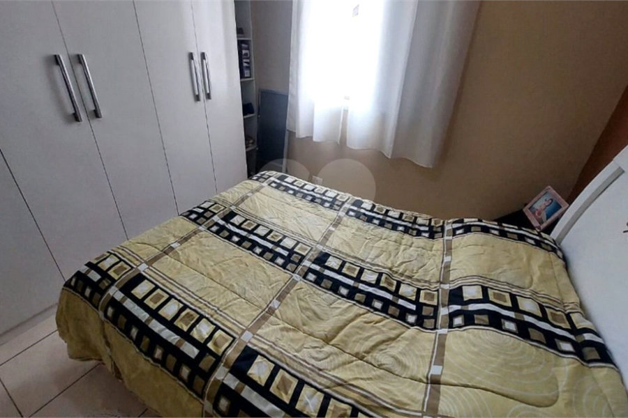 Sobrado a venda em Condominio fechado 80m 02 dormitórios 01 vaga