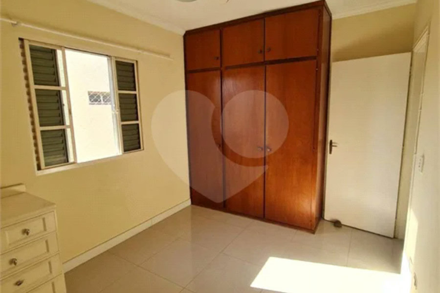 Apartamento à venda no Condomínio Vila Real