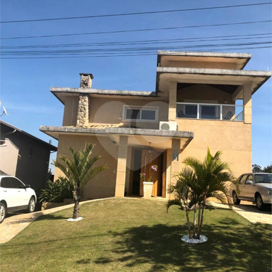 Casa no condomínio Delle Estele em Louveira -SP