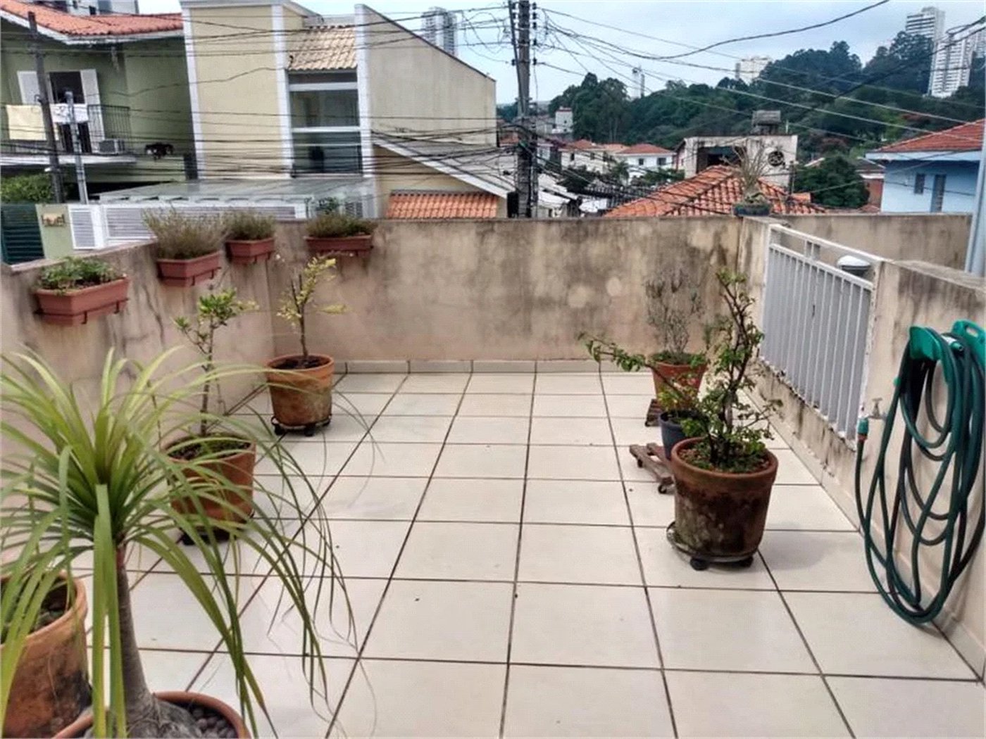 Sobrado à venda com 3 suítes em Jardim Colombo, São Paulo, SP