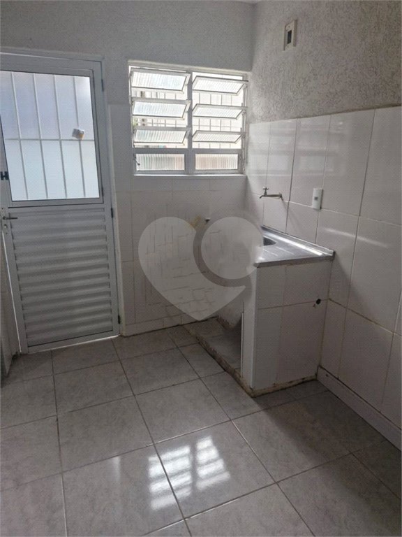 Oportunidade Única para Renda: 5 Casas em 328 m² no Bairro Saúde!
