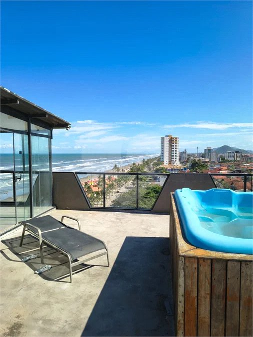 Cobertura em Mongaguá, com vista maravilhosa para o Mar, com hidromassagem