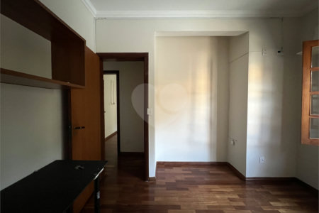 CASA COM 3 QUARTOS NO CONDOMÍNIO GRAND VILLE