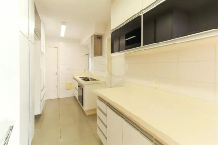 Apartamento disponível para venda | Área Útil : 115m | Área Total 115m | 3 dormitórios | 1 suíte | 4 banheiros | 2 vagas.