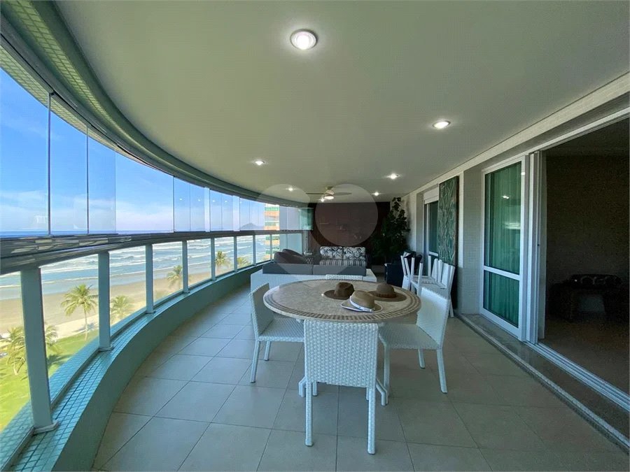 Apartamento à venda com 4 suítes em Riviera de São Lourenço, Bertioga, SP
