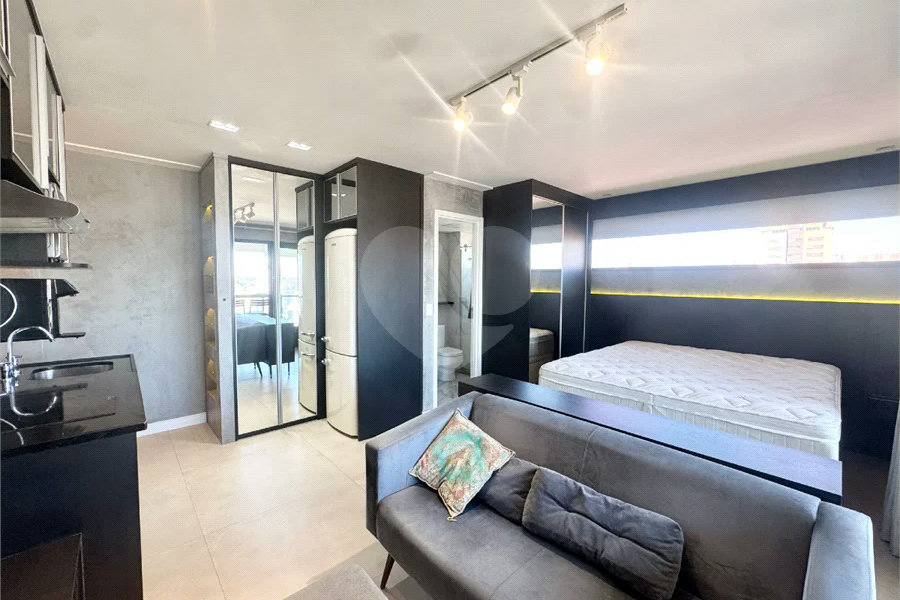 Último Andar | Estação Gabriele | 38 m² | Mobiliado | Campo Belo