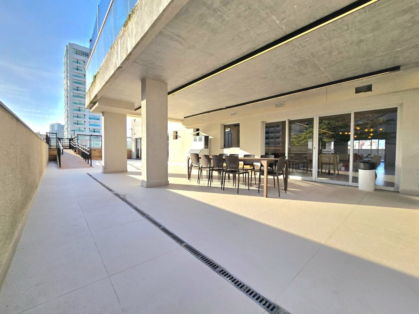 Apartamento com 2 dormitórios à venda, 74 m² por R$ 1.010.000,00 - Embaré - Santos/SP