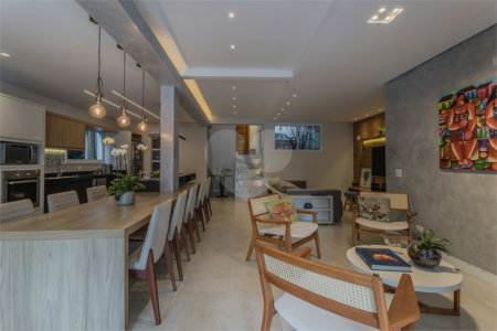Casa à venda com 4 suítes em Jardim Prudência, São Paulo, SP