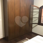 Sobrado à venda com 3 quartos em Jardim Itacolomi, São Paulo, SP