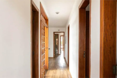 Casa à venda com 4 quartos, sendo 1 suíte,  em Vila Tiradentes, São Paulo, SP