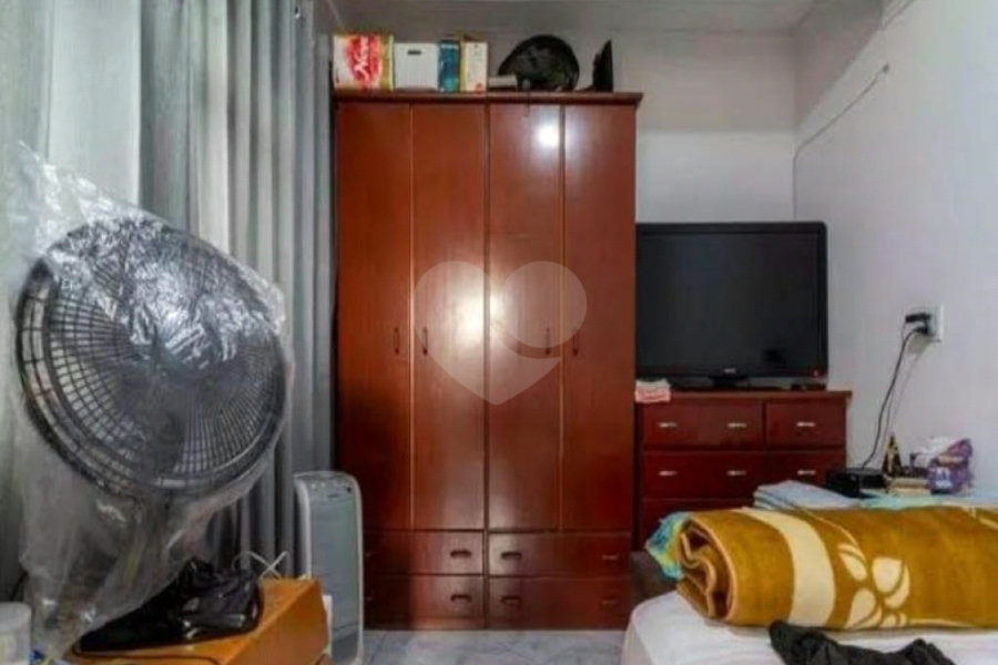 Casa à venda com 3 quartos, sendo 1 suíte, em Itaquera, São Paulo, SP