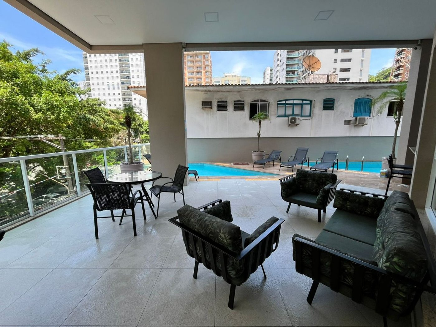 Cobertura com 3 dormitórios à venda, 270 m² por R$ 2.890.000,00 - Barra Funda - Guarujá/SP